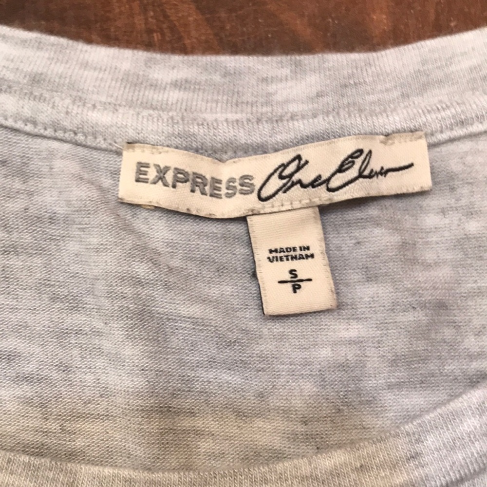 Express shirt - Picture 2 of 4